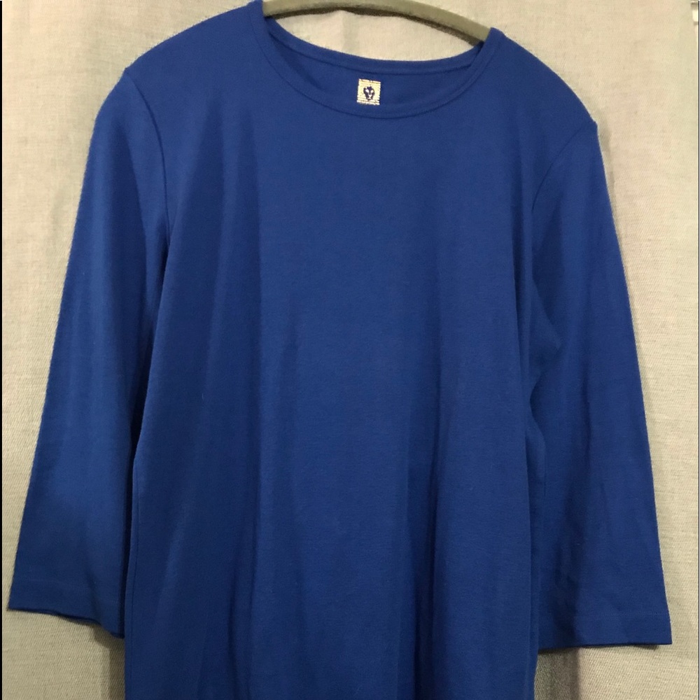 Anne Klein knit shirt